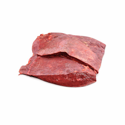 Milza bovina, pezzo di carne fresca, nutrizione per cani e gatti, ricca di ferro e benefici per la salute.