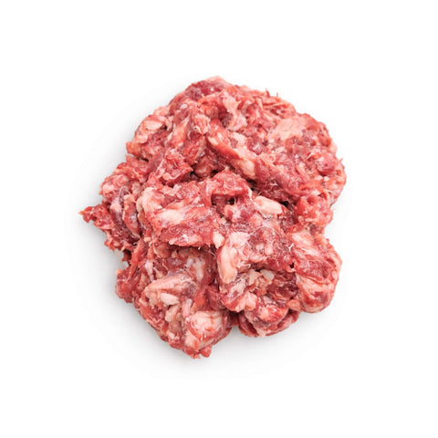 Polpa di maiale macinata fresca e di alta qualità per l'alimentazione di cani e gatti.