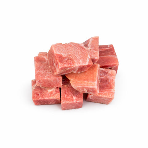 Polpa di tacchino a pezzettoni, cubetti di carne fresca per alimentazione canina.