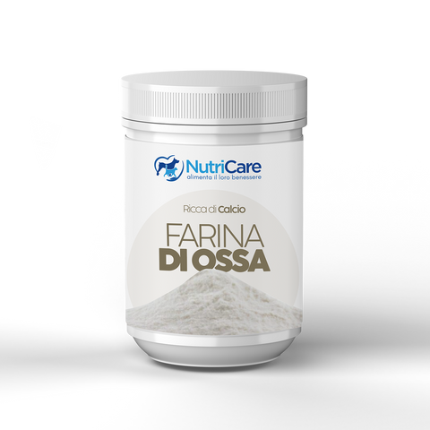 Contenitore di Farina di ossa NutriCare, integratore di calcio per la salute degli animali.