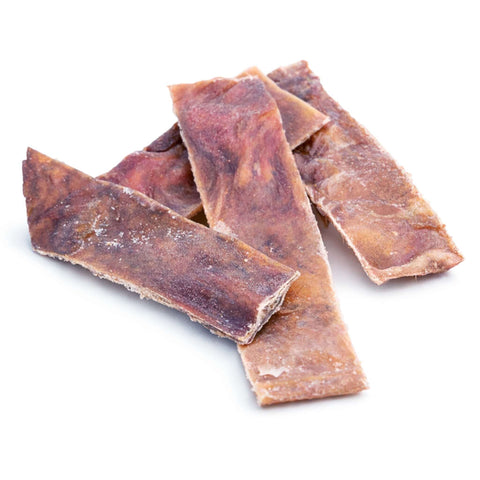 Pelle di manzo essiccata, snack per cani gustoso e nutriente, ottimo per una masticazione prolungata.